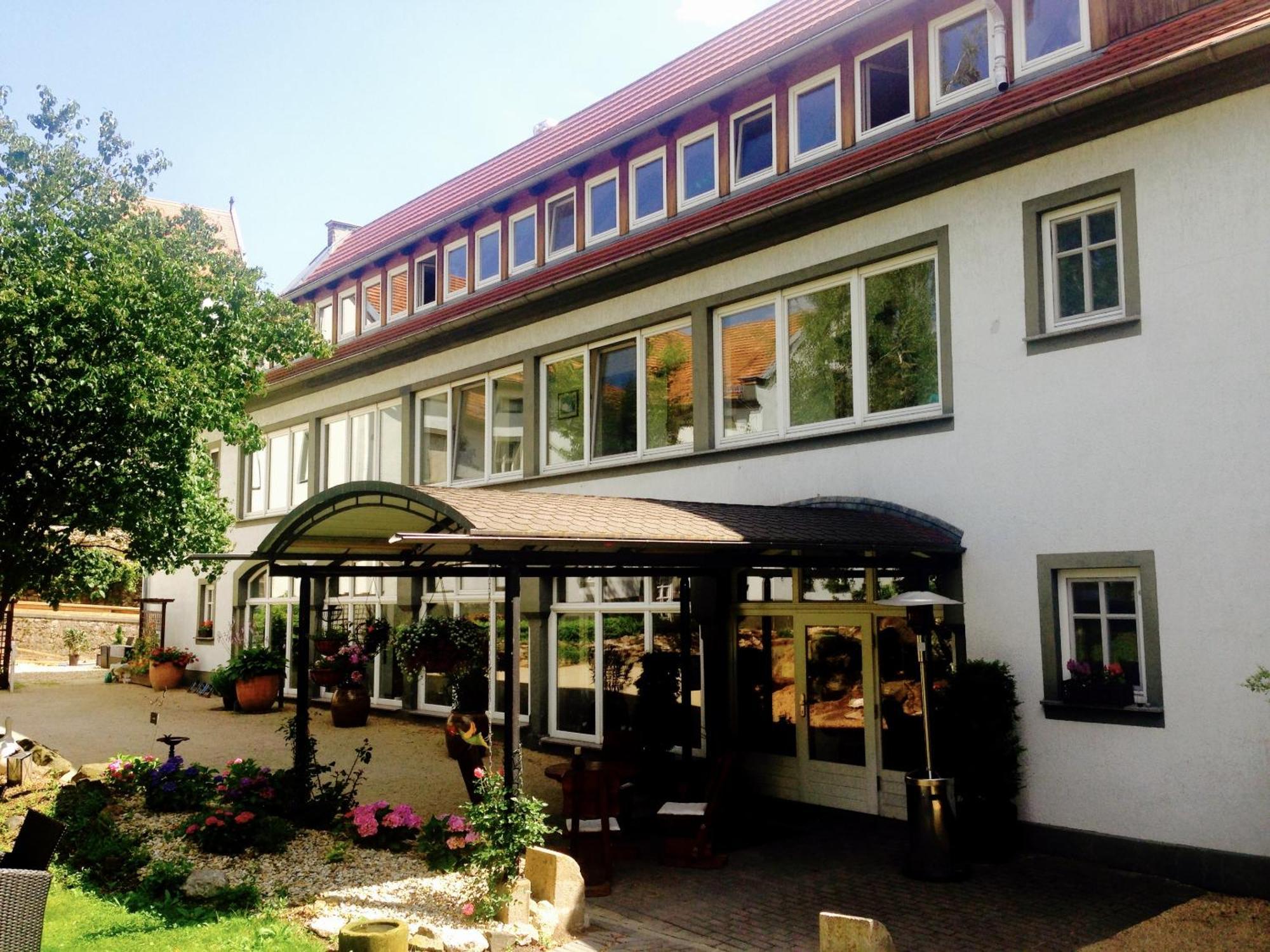 Dein Gutshof Hotel & Ferienwohnungen Gorlitz Exterior photo